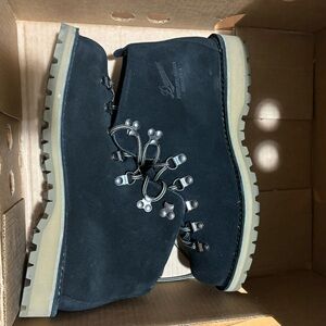 Danner Mountain Light